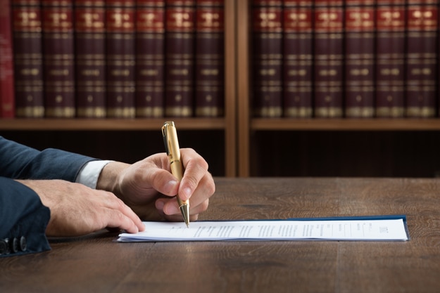 What is the Difference Between a Lawsuit Loan and Pre-Settlement Funding?